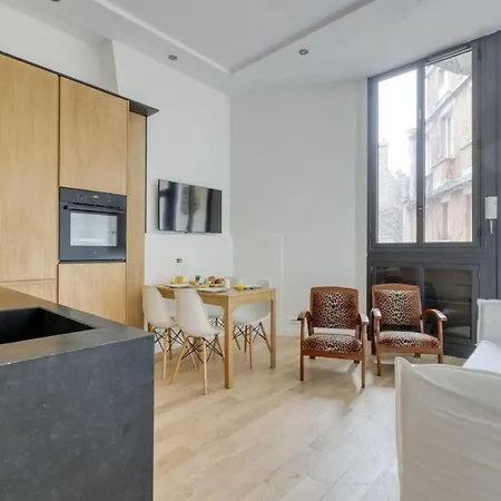 Cosy 2 Flat - Chic 16th District - Mid-term Париж