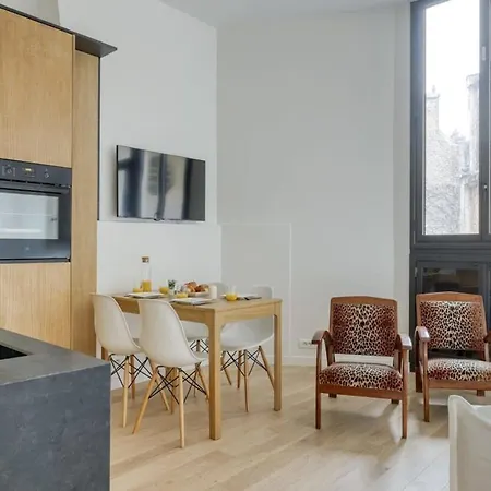 Cosy 2 Flat - Chic 16th District - Mid-term Apartmán *